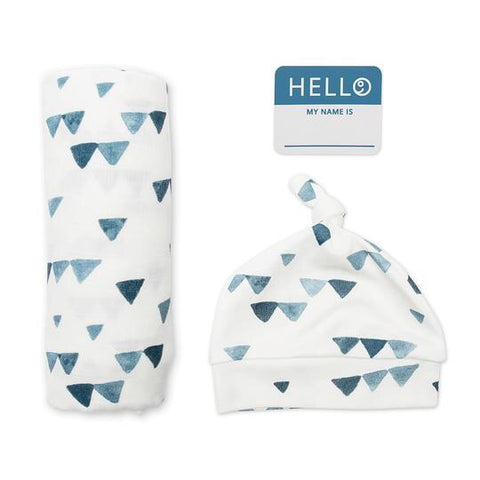 Lulujo -Hello World Blanket & Knotted Hat - Navy Triangles
